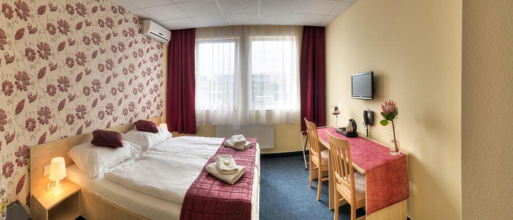 City Hostel Brno Modřice Extérieur photo