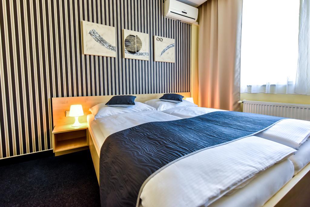City Hostel Brno Modřice Extérieur photo