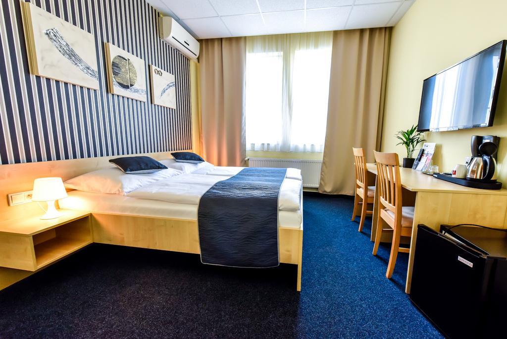 City Hostel Brno Modřice Extérieur photo