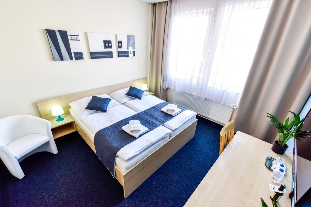 City Hostel Brno Modřice Extérieur photo