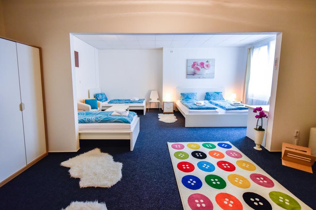 City Hostel Brno Modřice Extérieur photo