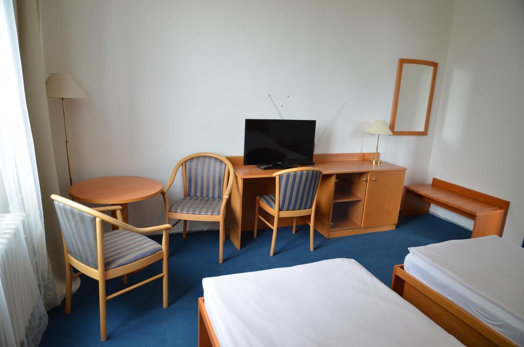 City Hostel Brno Modřice Extérieur photo