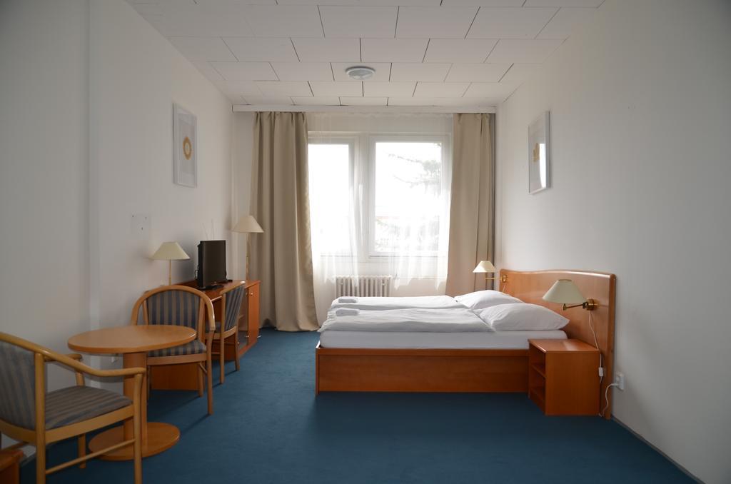 City Hostel Brno Modřice Extérieur photo