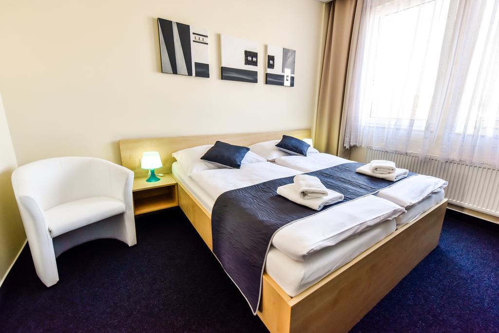 City Hostel Brno Modřice Extérieur photo